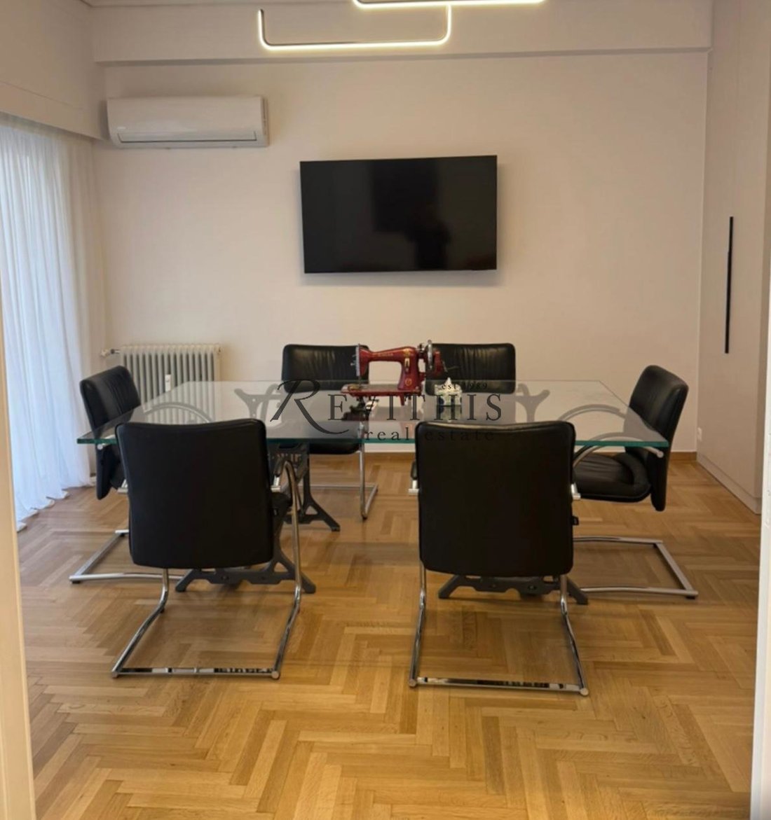Apartment in Sunoikia Kolonakiou, 1st District of Athens, Athens 3 - 17003106
