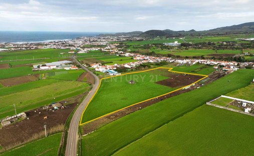 Land in Santa Barbara, Azores, Portugal 1