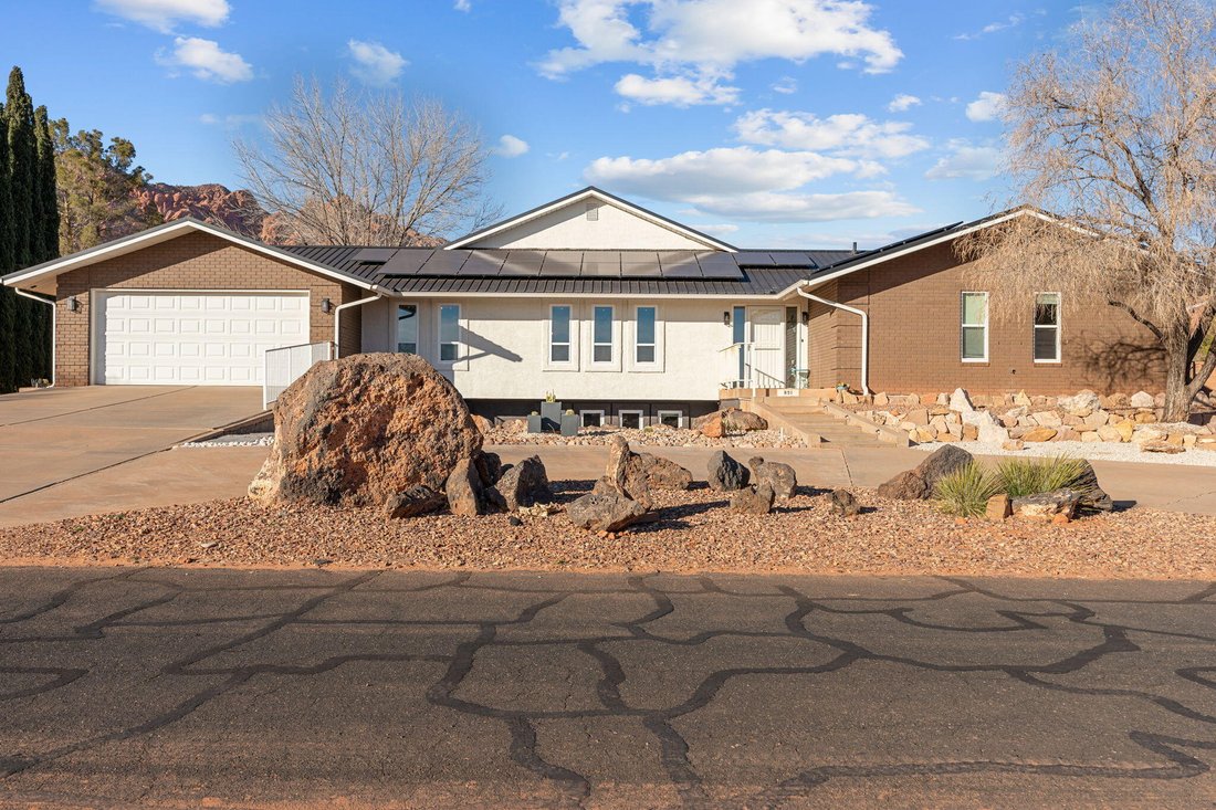 House in Ivins, Utah, United States 2 - 17004349