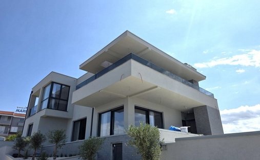 Villa in Primosten, Sibenik-Knin County, Croatia 1