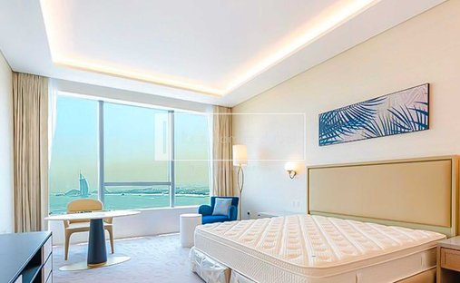 Apartment in Palm Jumeirah, Dubai, United Arab Emirates 1