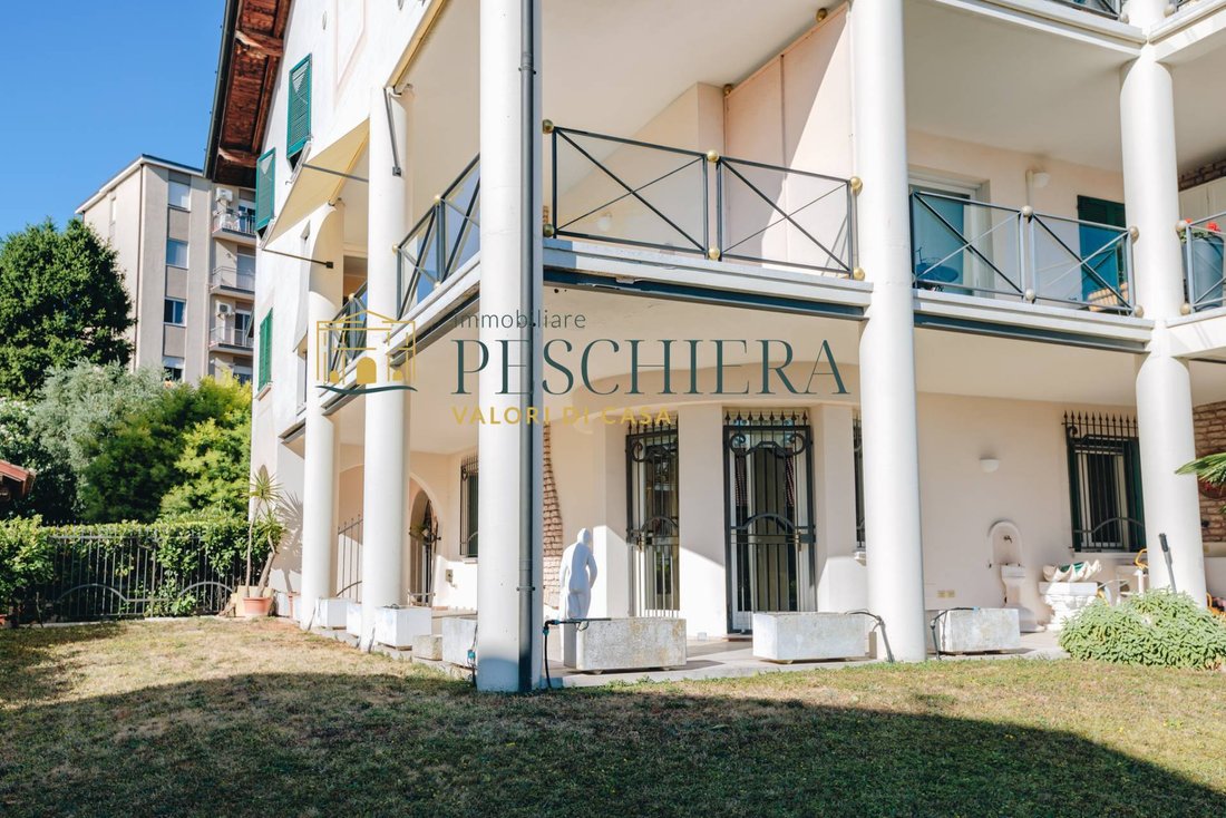 Apartment in Desenzano Centro, Desenzano del Garda, Lombardy 5 - 17006631