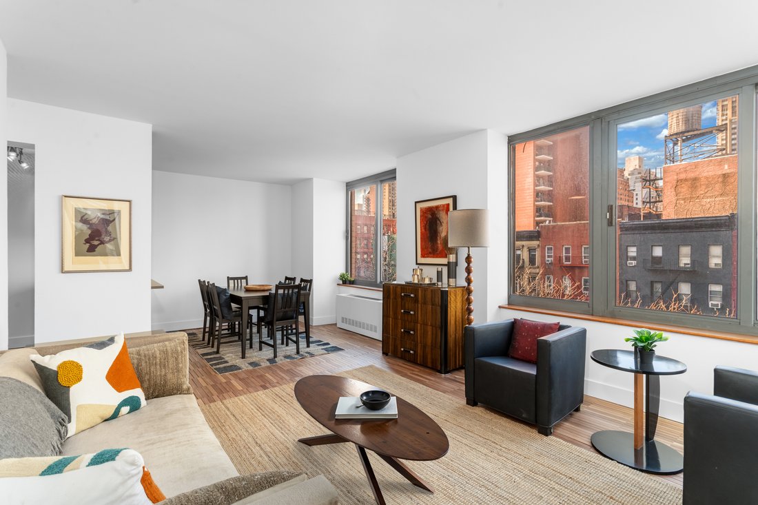 House in New York, New York, United States 1 - 16994818