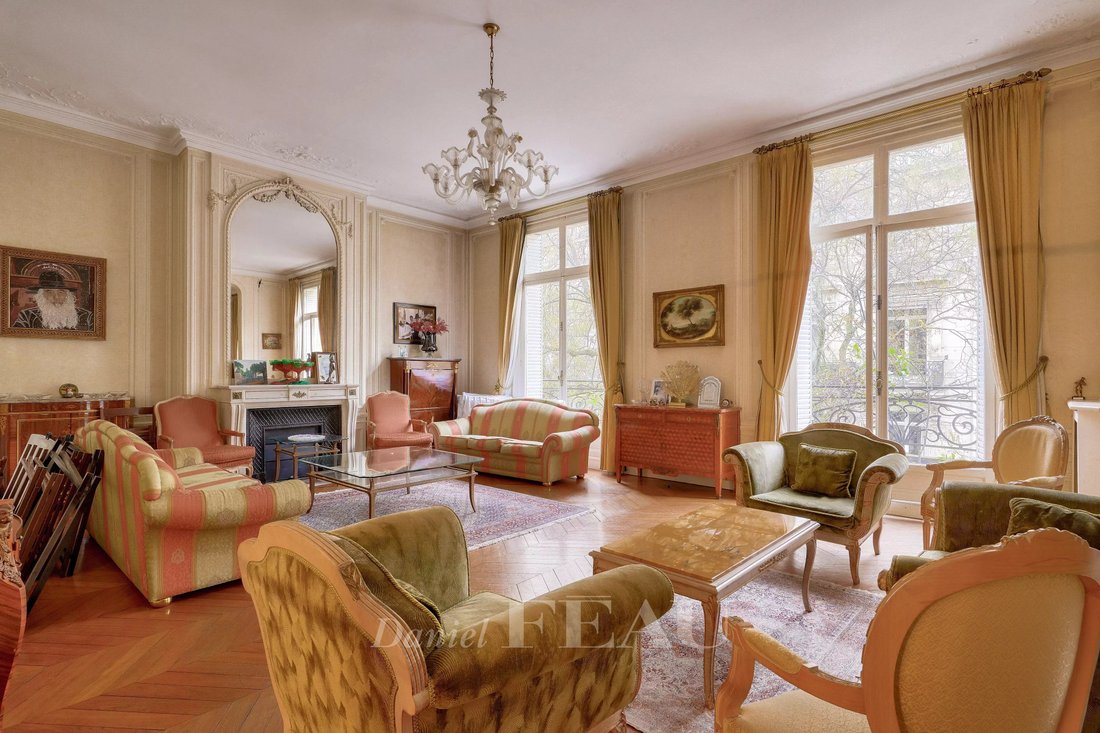 Apartment in Courcelles-Wagram, Paris 17e Arrondissement, Paris 4 - 17003564