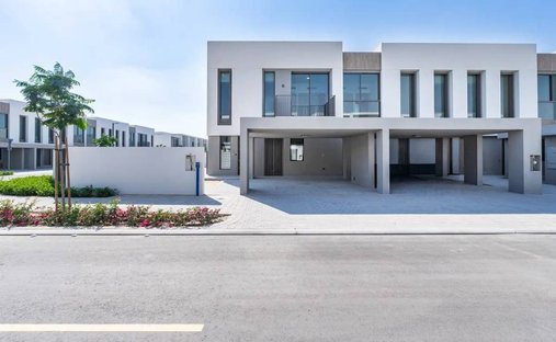 Townhouse in Ud al Bayda, Dubai, United Arab Emirates 1