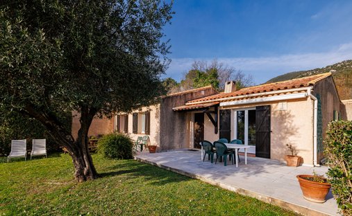 Villa in Tourrettes-sur-Loup, Provence-Alpes-Côte d'Azur, France 1