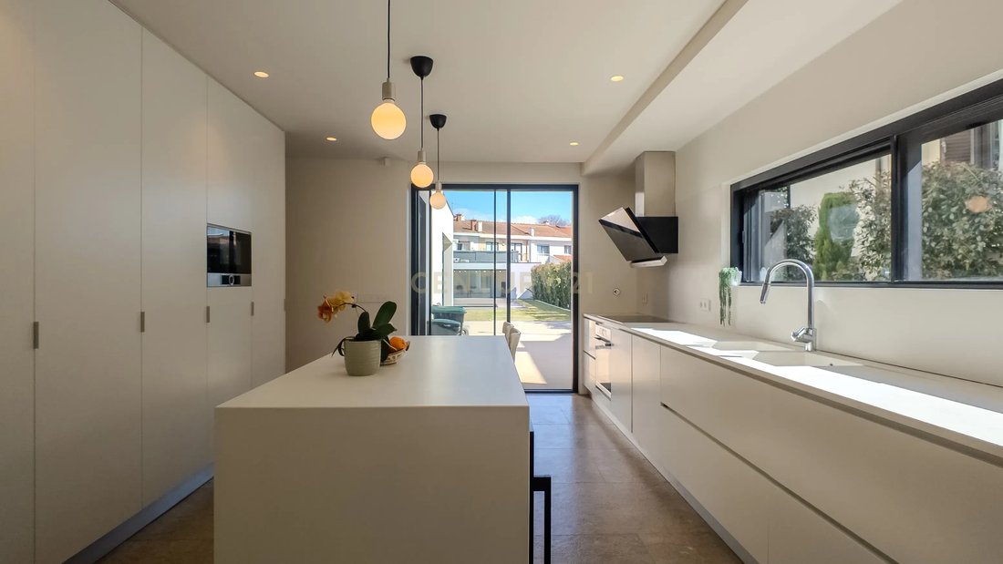Villa in Senhora da Hora, Porto District, Portugal 5 - 15882664