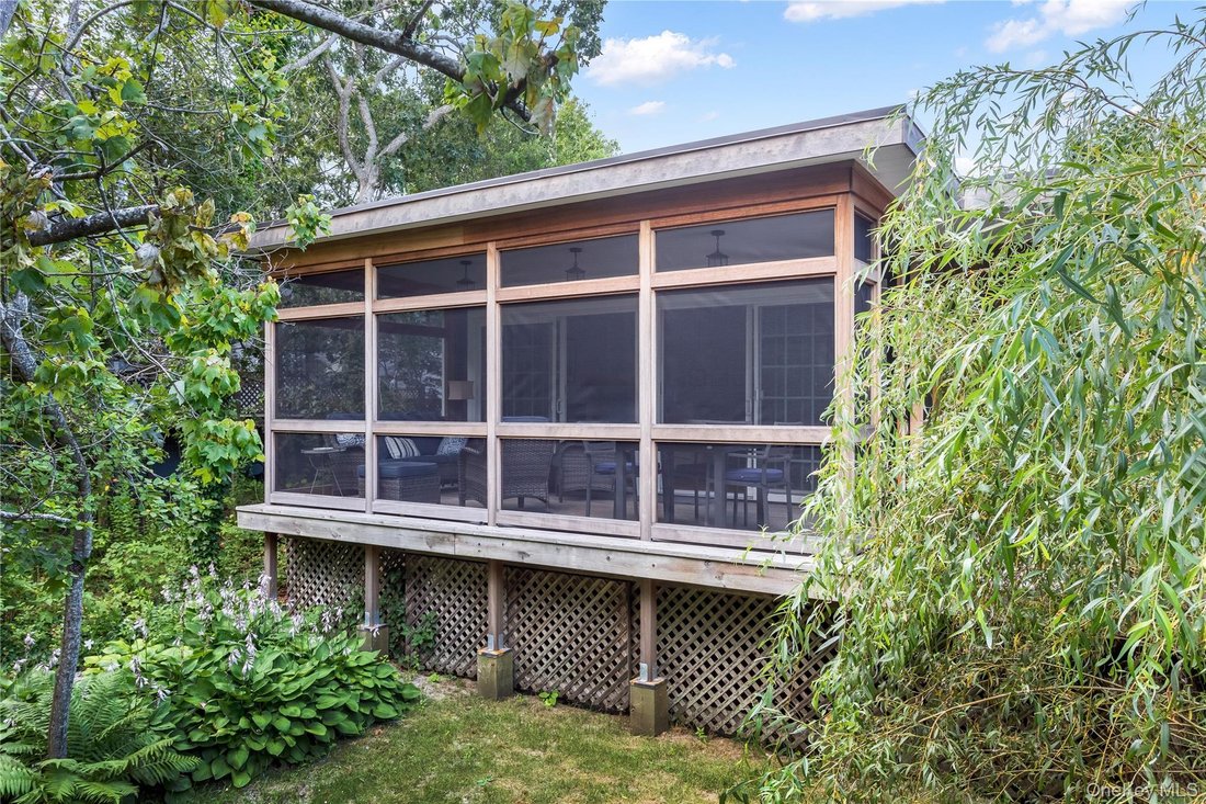 House in Yaphank, New York, United States 4 - 17005169