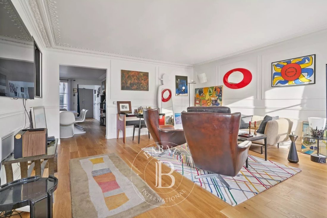 Apartment in Saint Thomas d'Aquin, Paris 7e Arrondissement, Paris 3 - 17002986