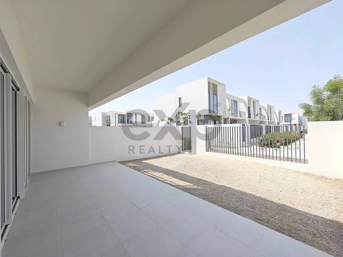 Townhouse in Ud al Bayda, Dubai, United Arab Emirates 1 - 16885148