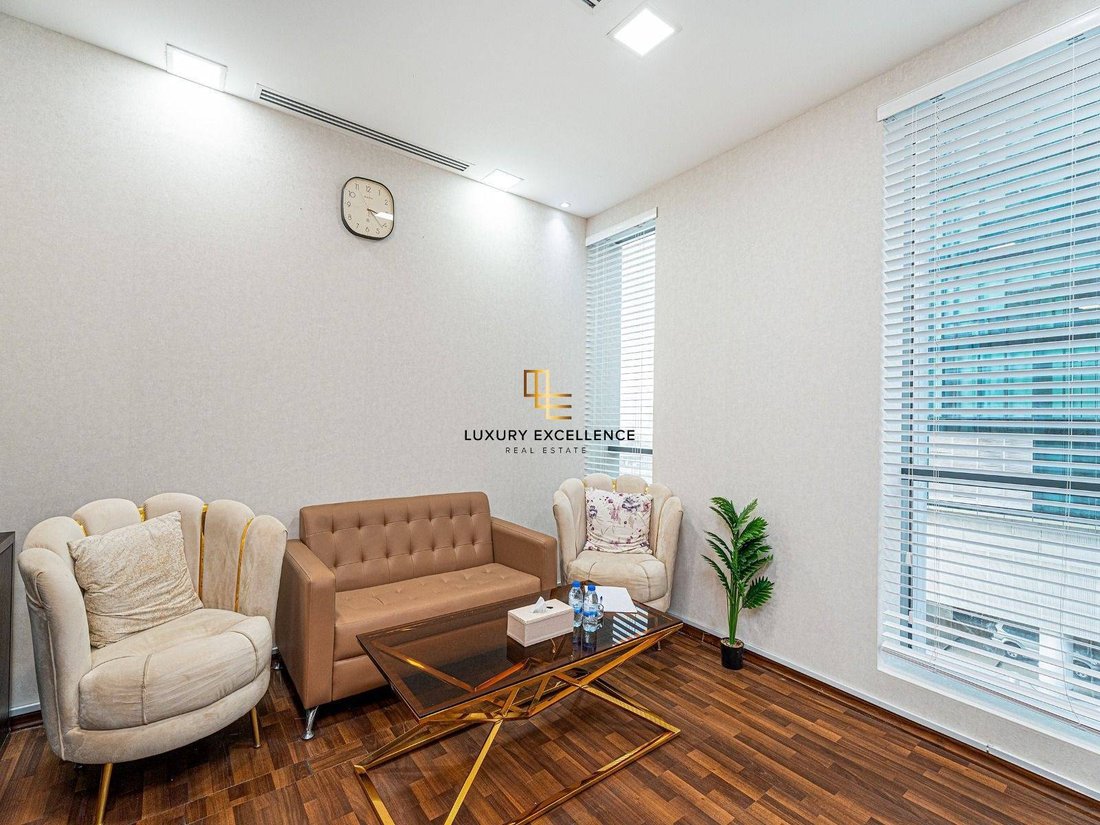 Business Bay, Dubai, United Arab Emirates 5 - 16923365
