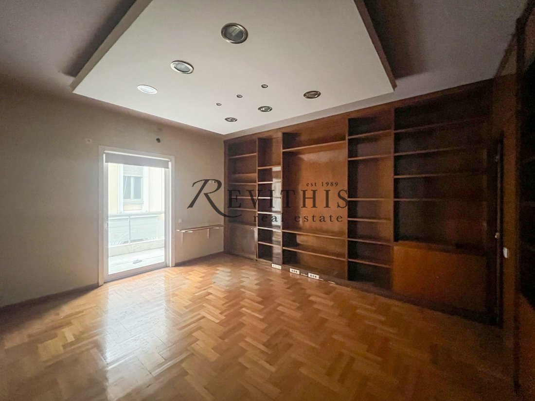Apartment in Sunoikia Kolonakiou, 1st District of Athens, Athens 2 - 17003070