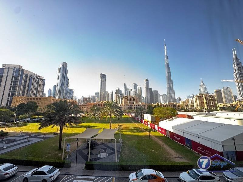 Apartment in Downtown Dubai, Dubai, United Arab Emirates 1 - 16981286