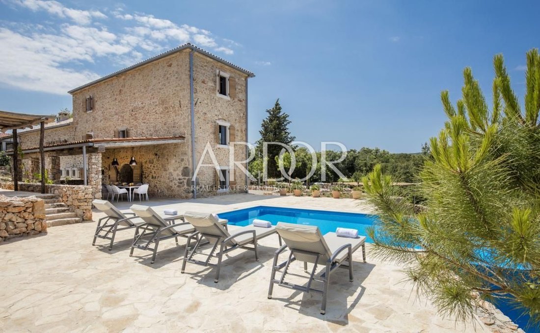 Villa in Dobrinj, Primorje-Gorski Kotar County, Croatia 1 - 17003694
