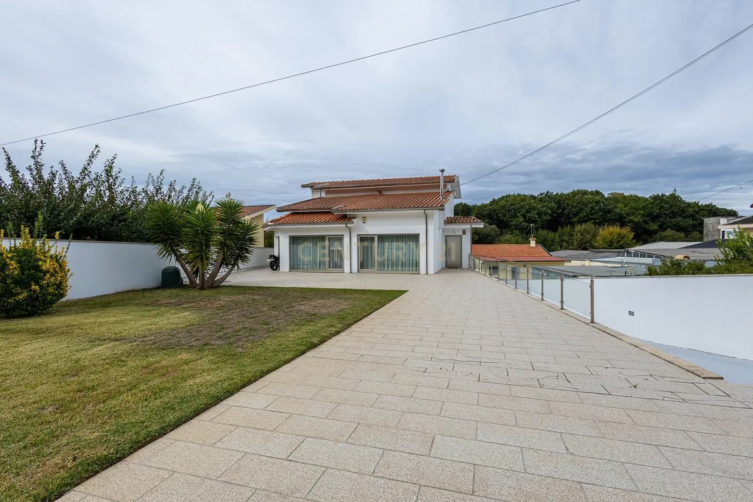 Villa in Vila de Cucujaes, Aveiro District, Portugal 5 - 17006009