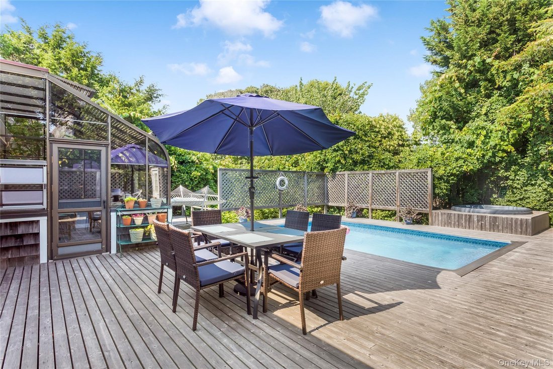 House in Yaphank, New York, United States 2 - 17005169