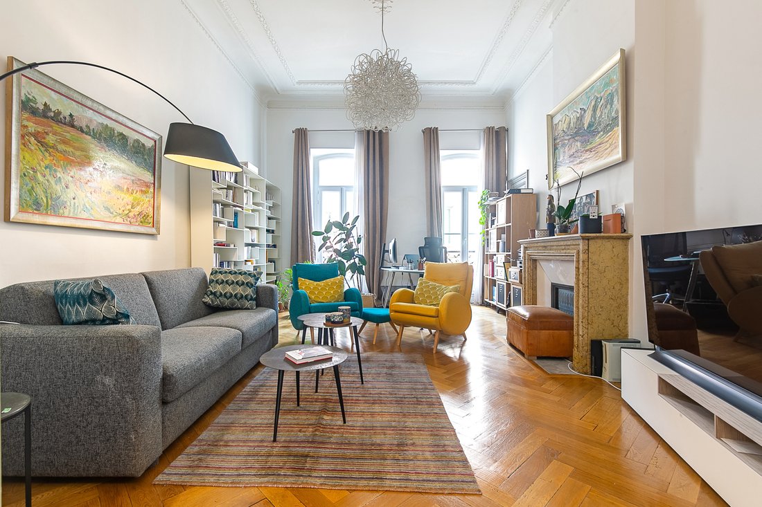 Apartment in Castellane, 6e Arrondissement, Marseille 1 - 17003378