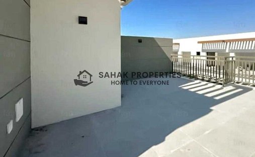 Villa in Damac Hills 2, Dubai, United Arab Emirates 1