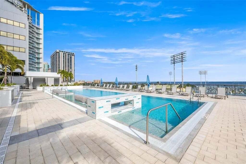 House in St. Petersburg, Florida, United States 1 - 17006769