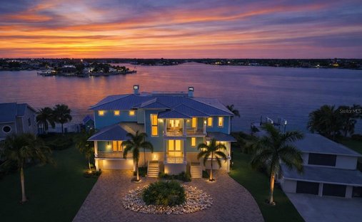 House in Indian Shores, Florida, United States 1