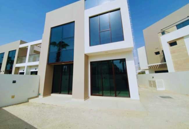 Villa in Damac Hills, Dubai, United Arab Emirates 2 - 16278057