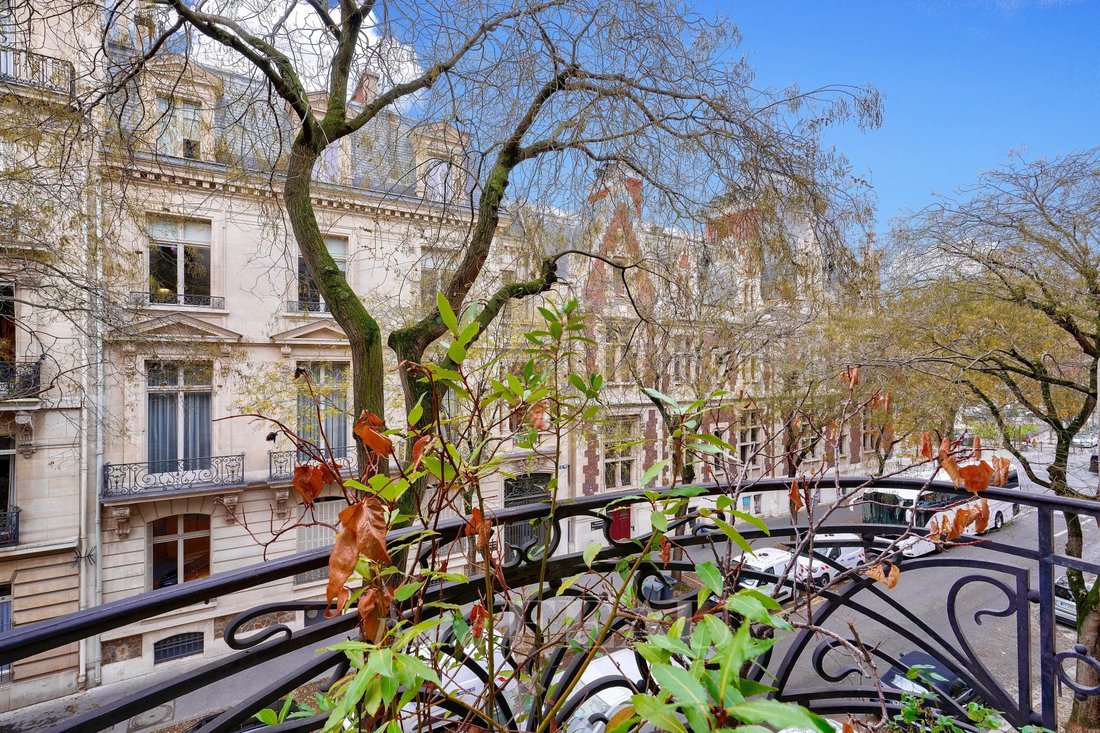 Apartment in Courcelles-Wagram, Paris 17e Arrondissement, Paris 2 - 17003564