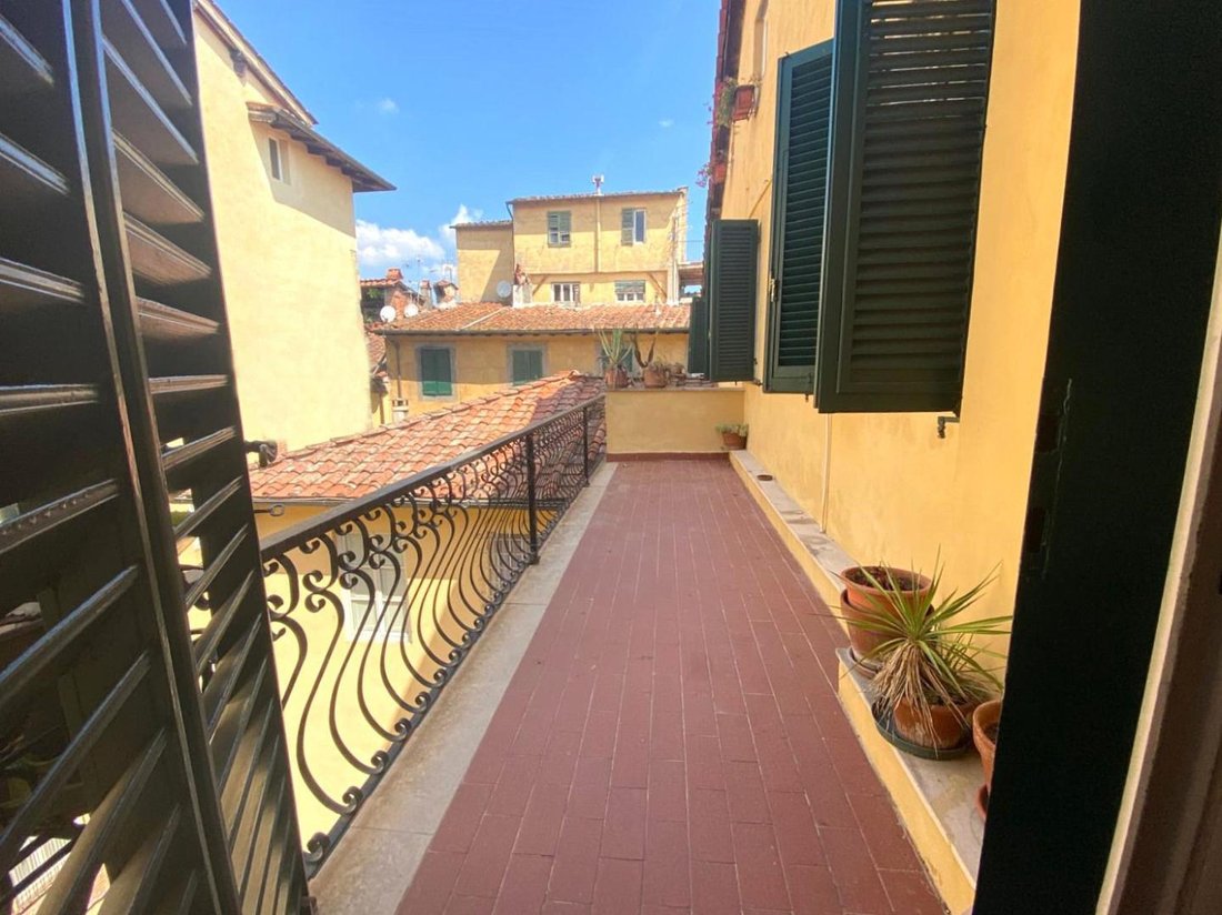 Apartment in Historic Center, Lucca, Tuscany 1 - 17004799