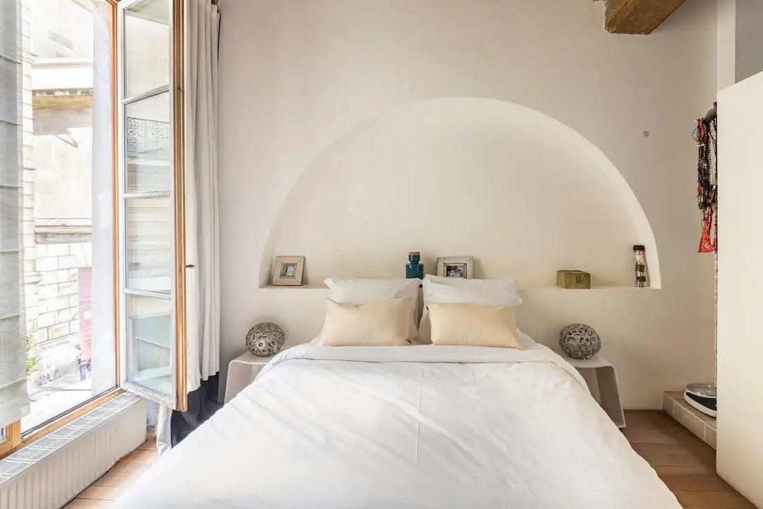 Apartment in Arsenal, Paris 4e Arrondissement, Paris 4 - 17003565