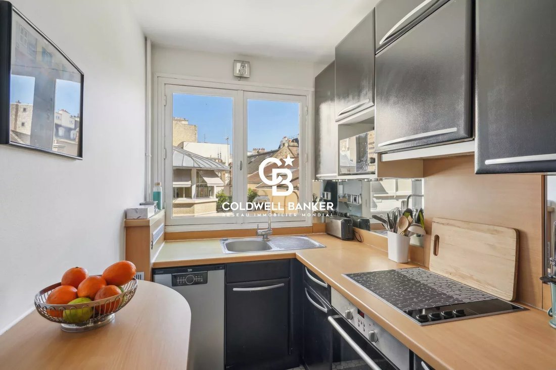 Apartment in Dupleix-Motte Picquet, Paris 15e Arrondissement, Paris 5 - 17003588