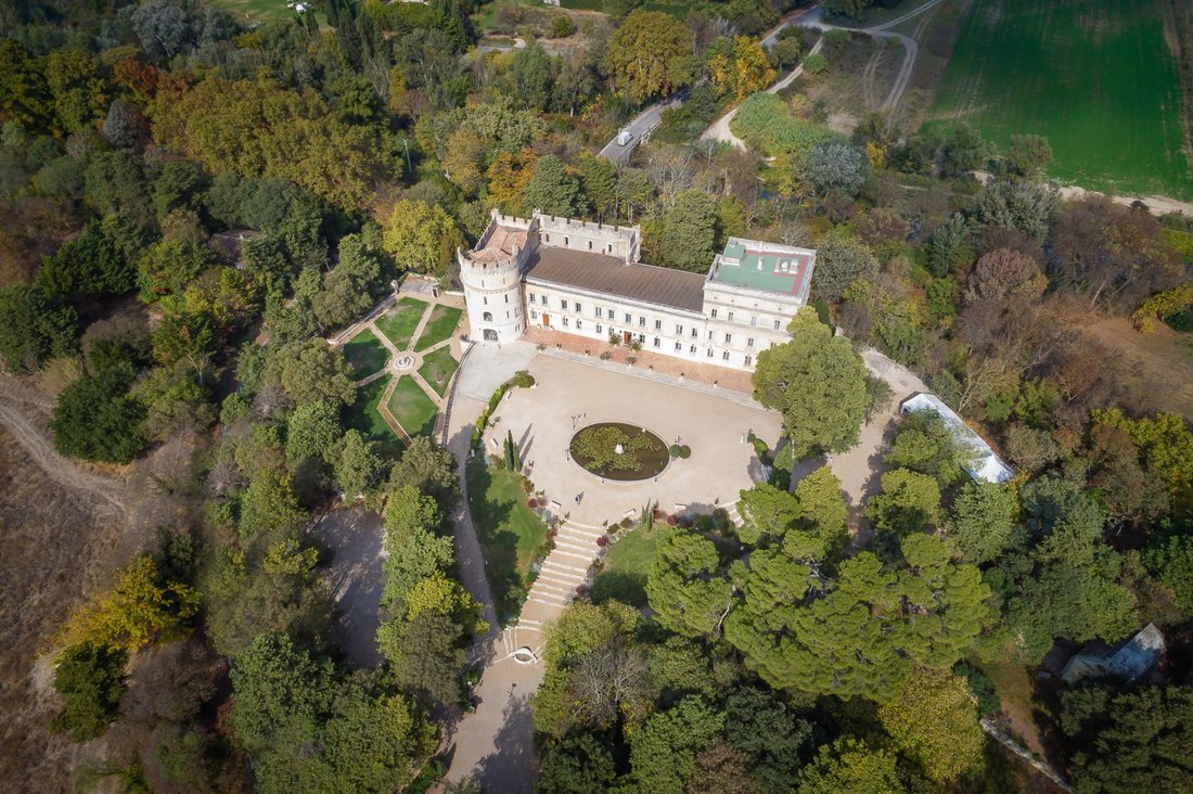 Castle in Maussane-les-Alpilles, Provence-Alpes-Côte d'Azur, France 3 - 17003465