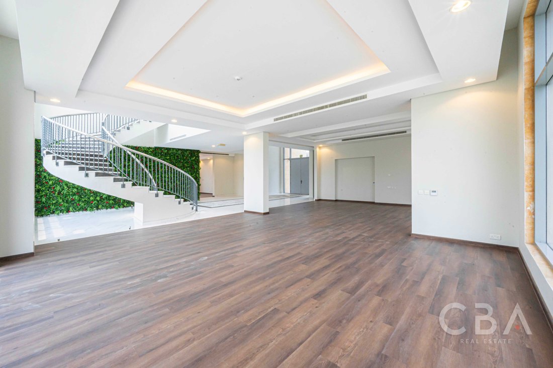 Villa in Hadaeq Sheikh Mohammed Bin Rashid, Dubai, United Arab Emirates 2 - 15983245