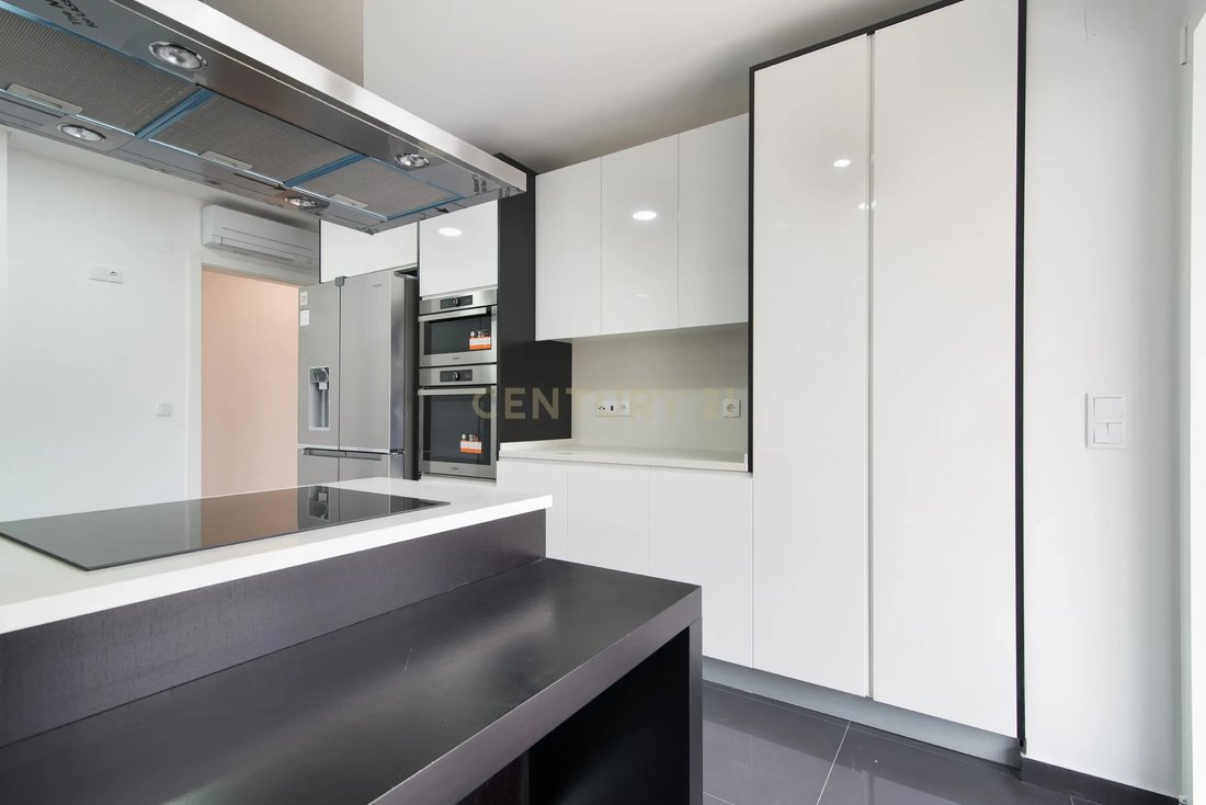 Apartment in Odivelas, Lisbon, Portugal 3 - 14135903