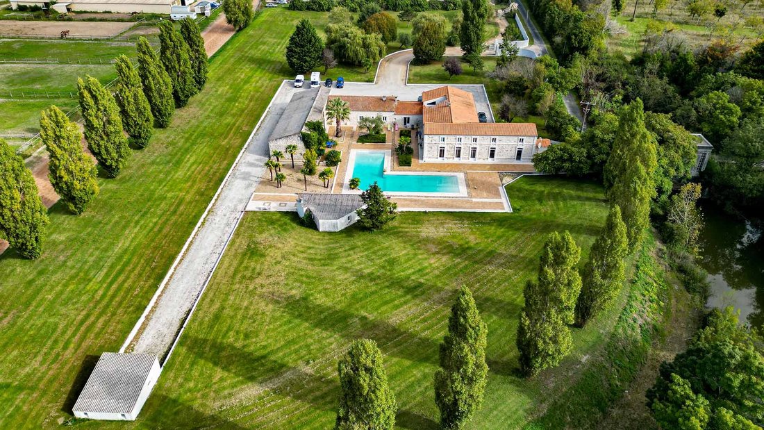 Villa in Chaillevette, Nouvelle-Aquitaine, France 1 - 17005050