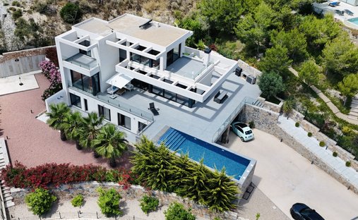 Villa in Orihuela, Valencian Community, Spain 1