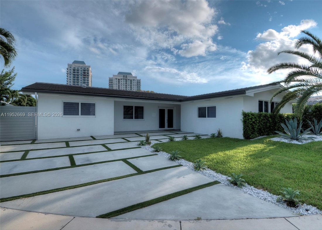 House in Miami, Florida, United States 2 - 17004480