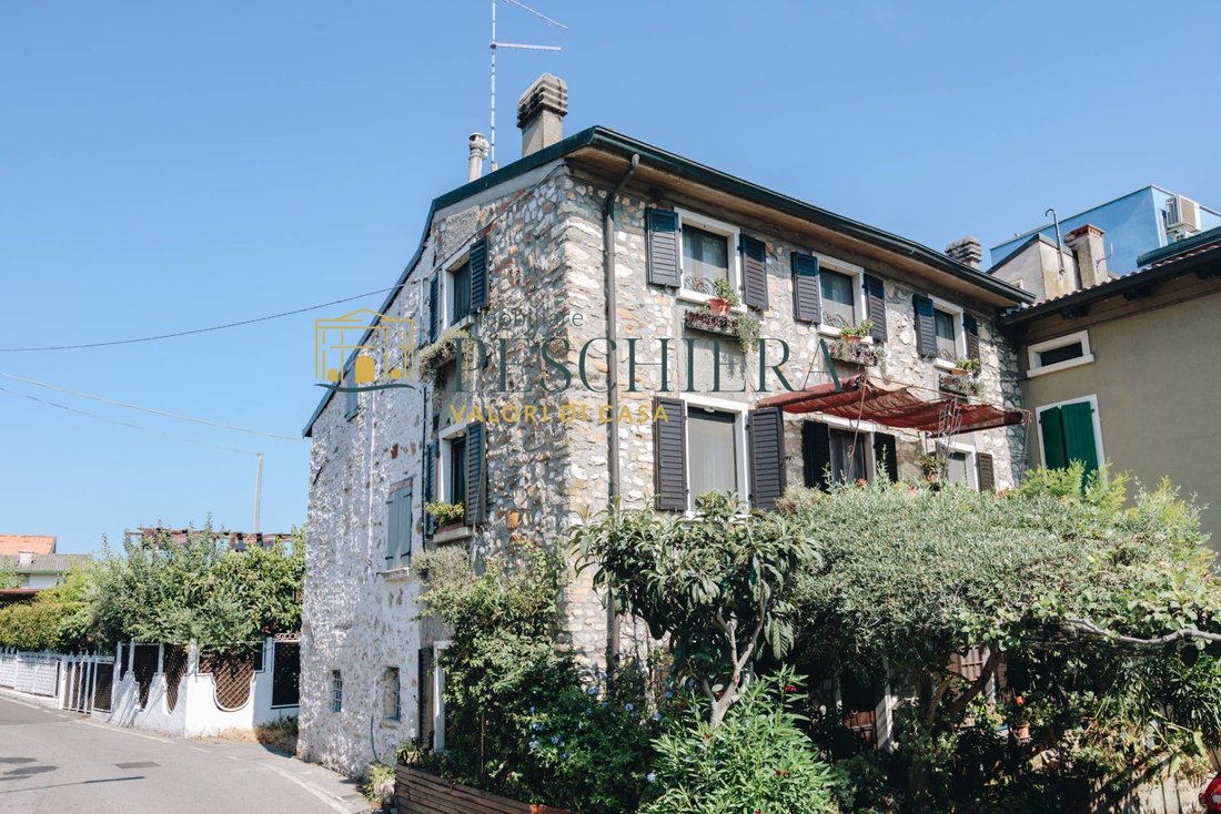 House in San Benedetto di Lugana, Peschiera del Garda, Veneto 2 - 17006606