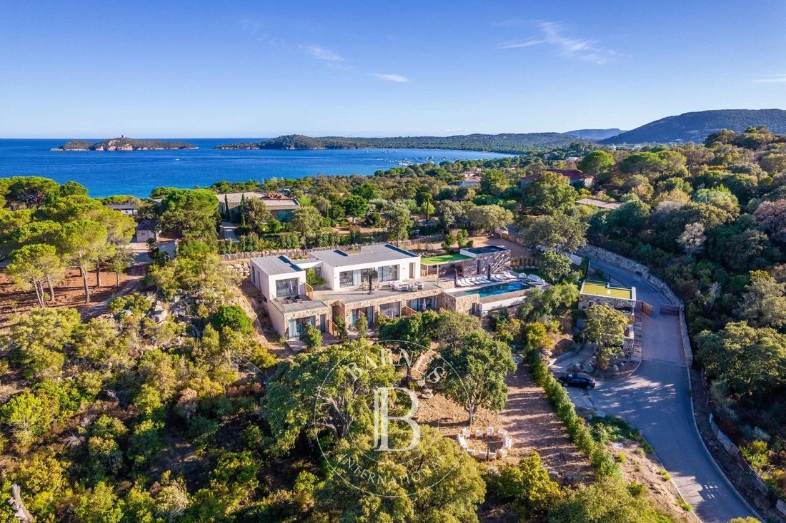 Villa in Zonza, Corsica, France 2 - 17003667