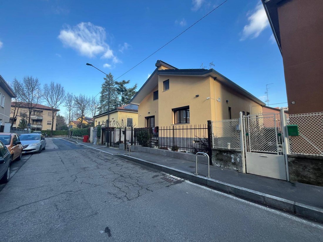 Villa in Balsamo, Cinisello Balsamo, Lombardy 3 - 16487890