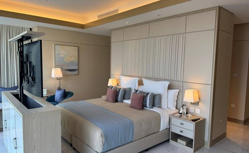 Apartment in Jumeirah Beach Residence, Dubai, United Arab Emirates 1