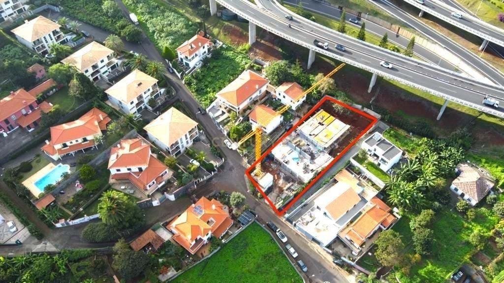 Villa in Sao Martinho, Madeira, Portugal 1 - 15337301