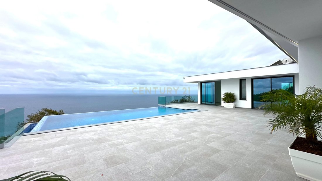 Villa in Arco da Calheta, Madeira, Portugal 1 - 15337304