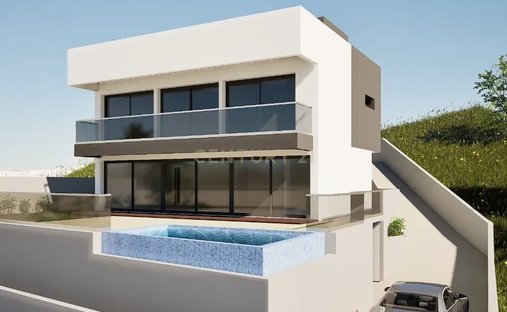 Villa in Santa Luzia, Madeira, Portugal 1