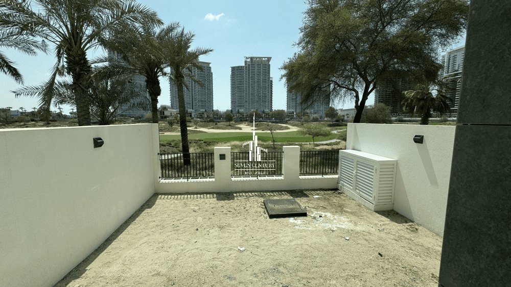 Villa in Damac Hills, Dubai, United Arab Emirates 5 - 16381254