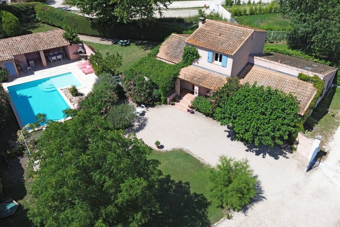 Villa in Nevons-route d'Apt, L'Isle-sur-la-Sorgue, France 1 - 17005059