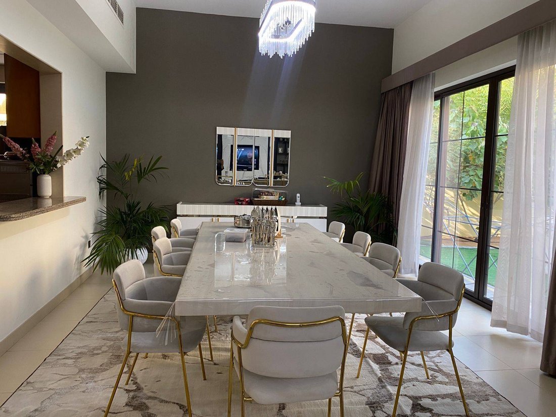 Villa in Nad Al Sheba, Dubai, United Arab Emirates 4 - 16825543