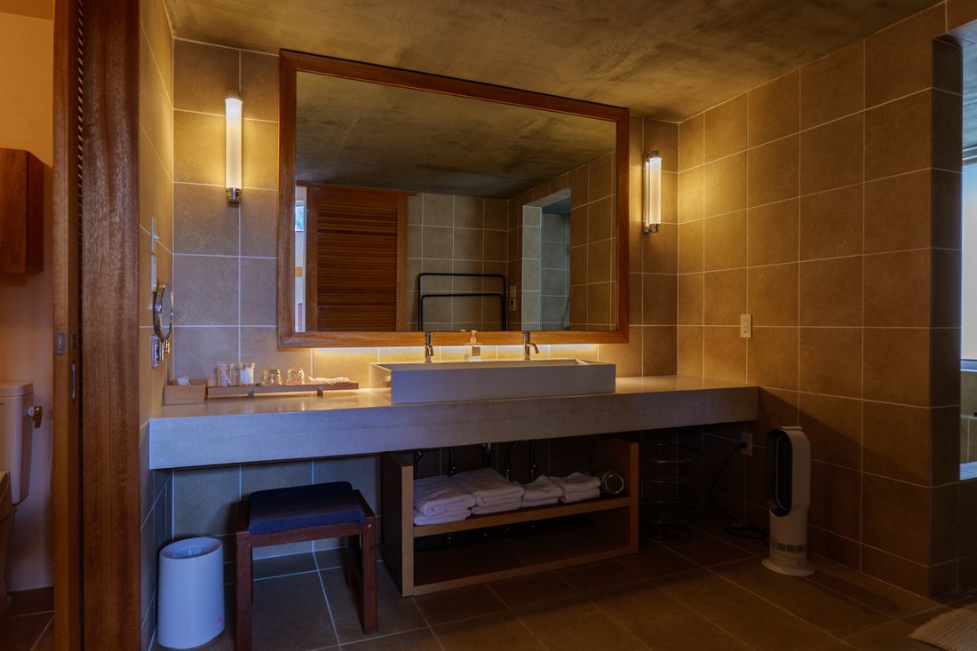 House in Nanjo, Okinawa, Japan 5 - 17004956
