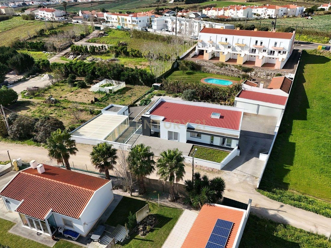 Villa in Lourinha e Atalaia, Lisbon, Portugal 1 - 15882930
