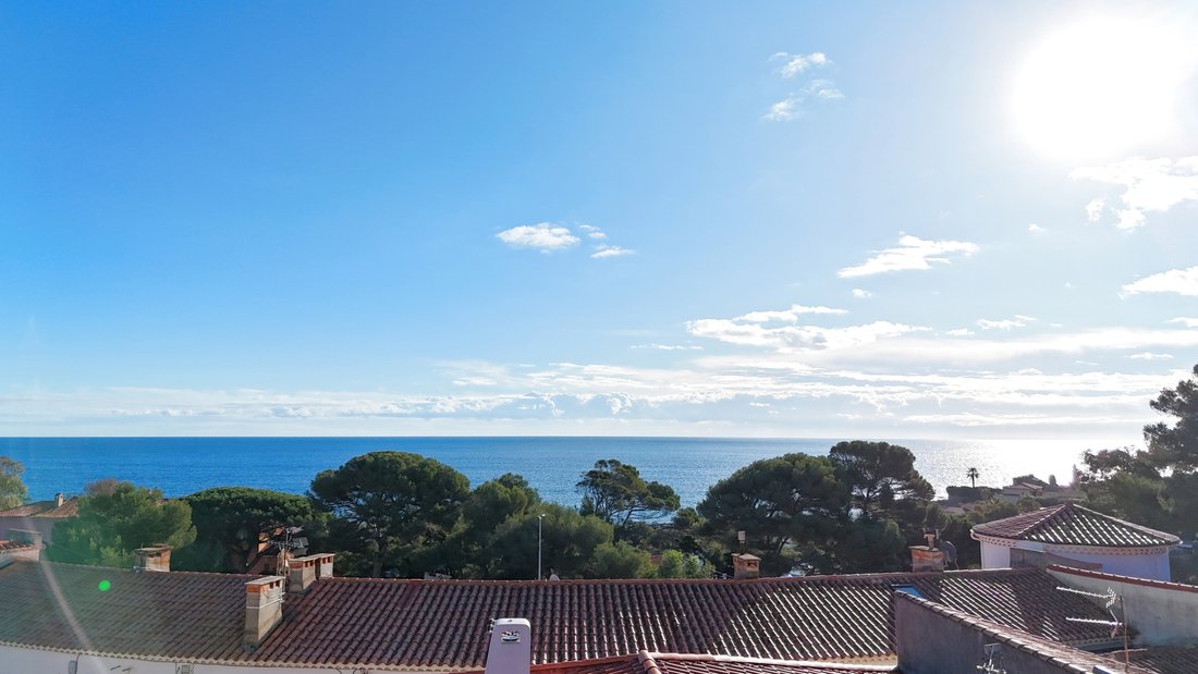 Apartment in Les Issambres, Roquebrune-sur-Argens, France 2 - 17003130