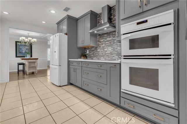 Bellflower, California, United States 1 - 17004967