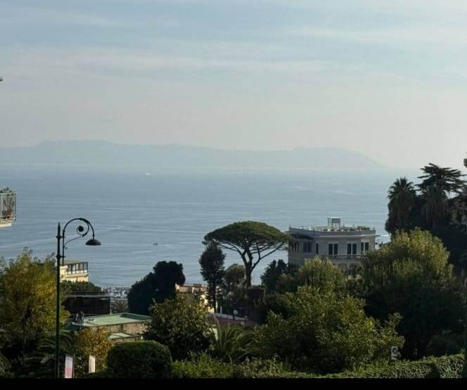 Apartment in Vomero, Naples, Campania 3 - 17006042